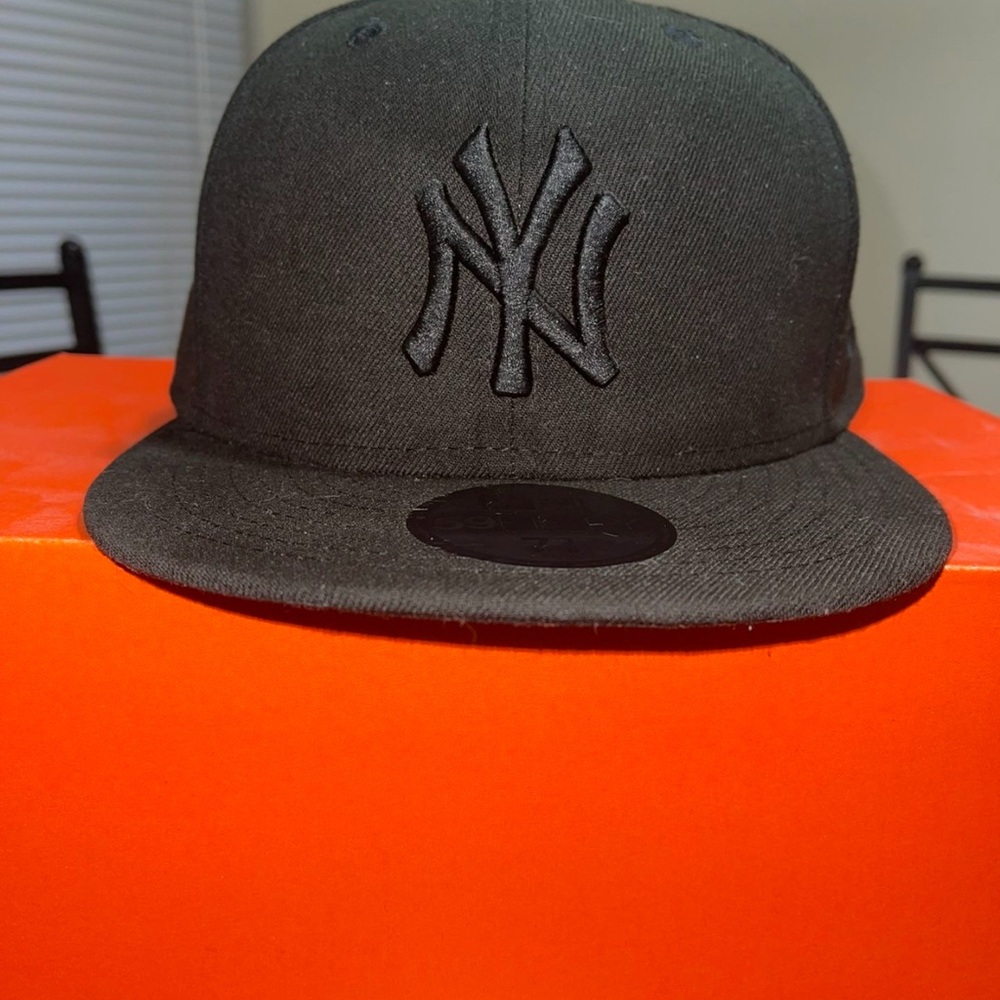 Black New York Yankees Cap